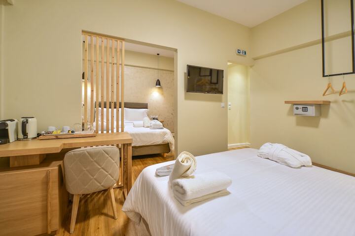 Room 27 of 100