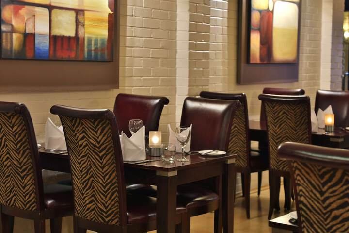 Dining 34 of 54