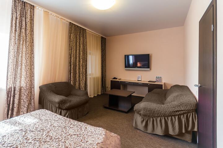 Room 22 of 122