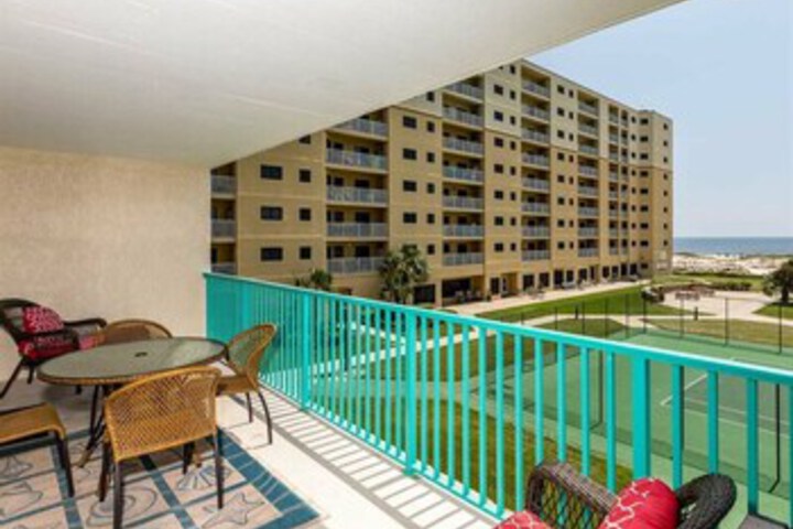 Terrace/Patio 5 of 151
