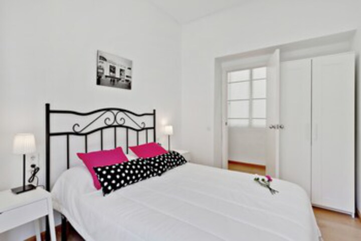 Room 15 of 24