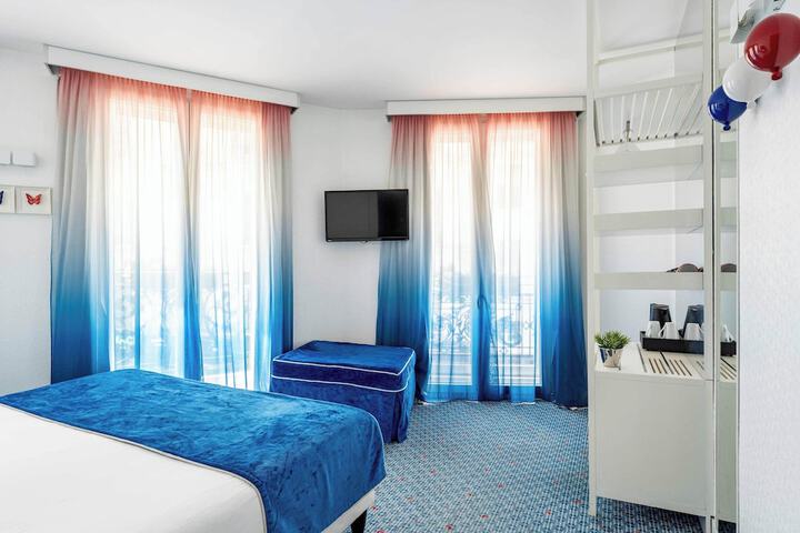 Room 46 of 114