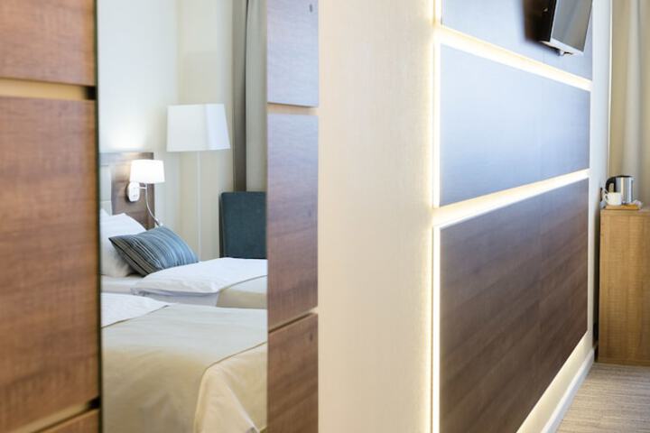 Room 19 of 63