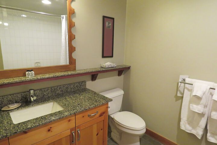 Room 25 of 46