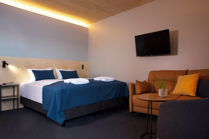 Room 42 of 131