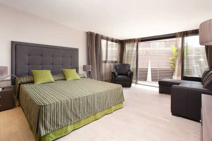 Room 14 of 49