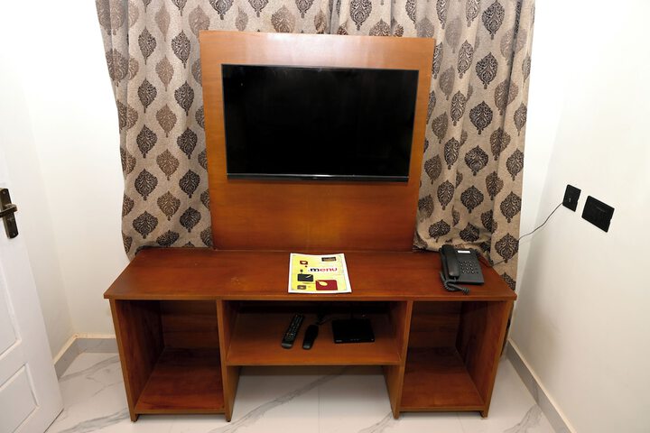 Room 52 of 96