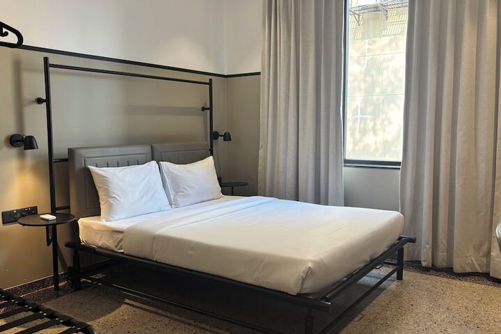 Room 31 of 67