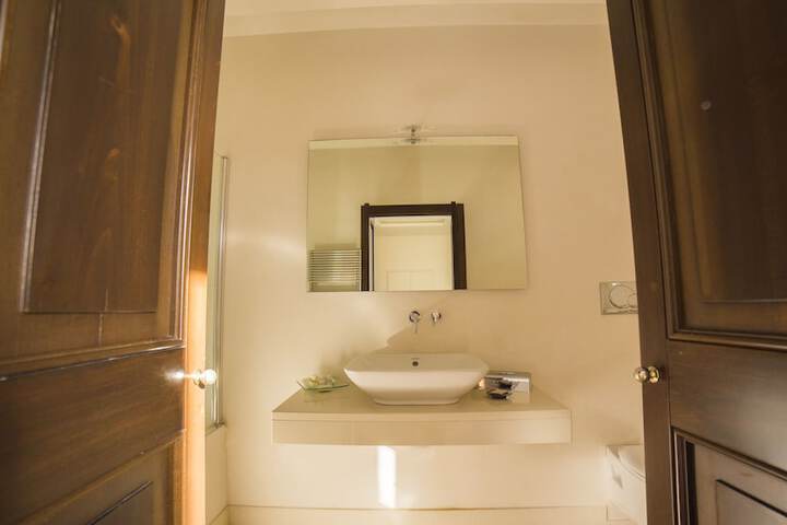 Room 13 of 47