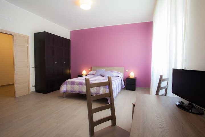 Room 16 of 35