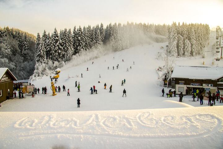 Snow and ski sports