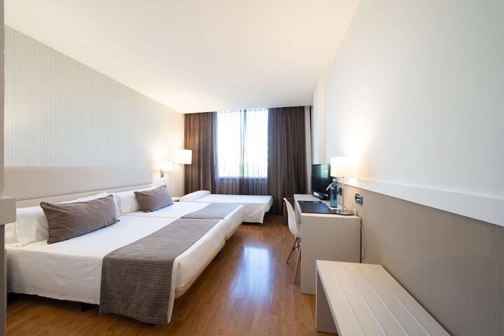 Room 15 of 63
