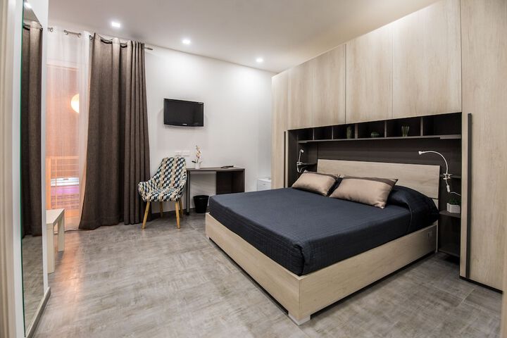 Room 15 of 53