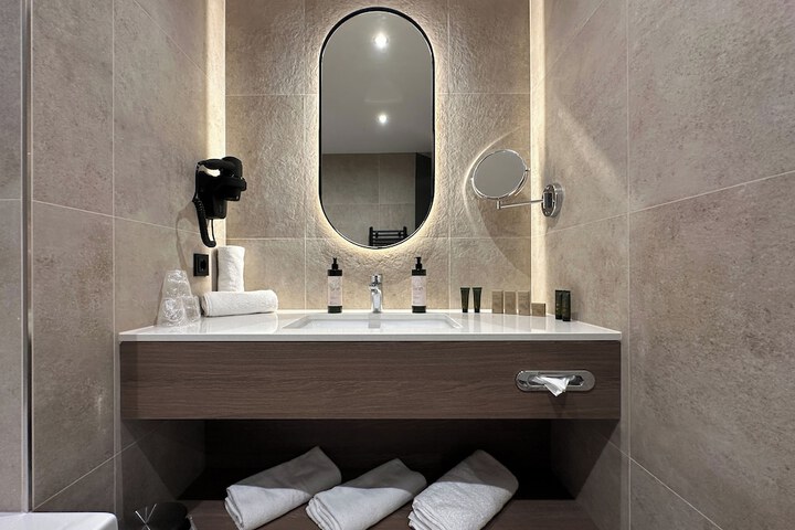 Bathroom Interior Photo