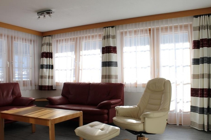 Room 8 of 15