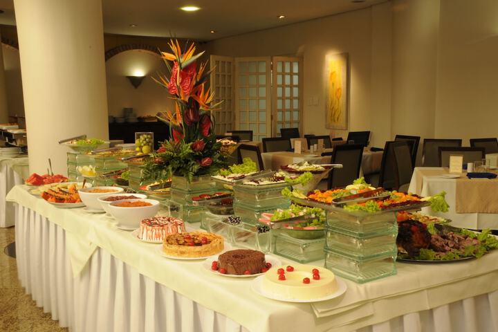 Dining 60 of 71