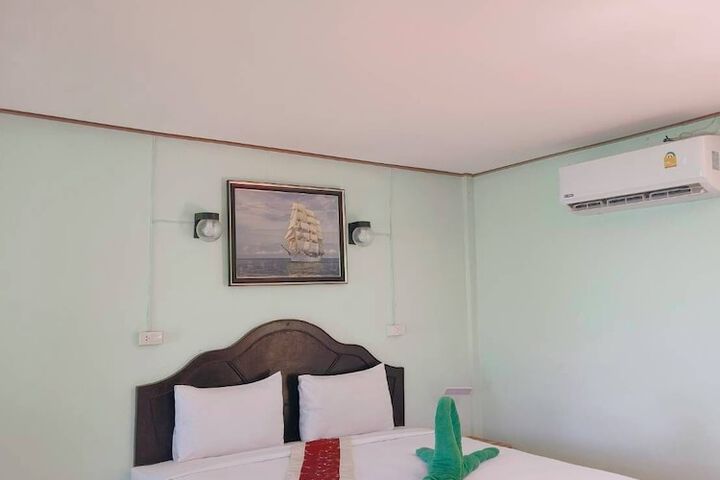 Room 54 of 148