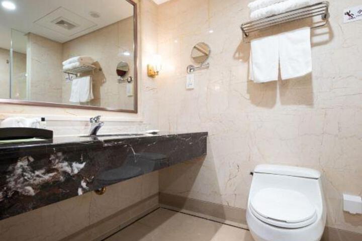 Photo of Changjiang Hotel