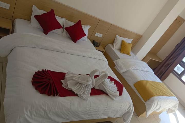 Room 10 of 15