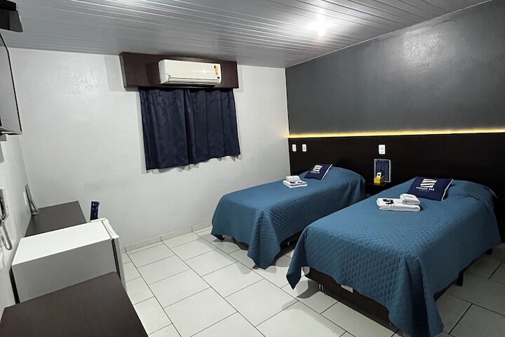 Room 9 of 24