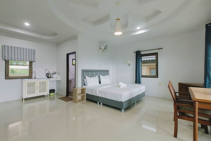 Room 6 of 157