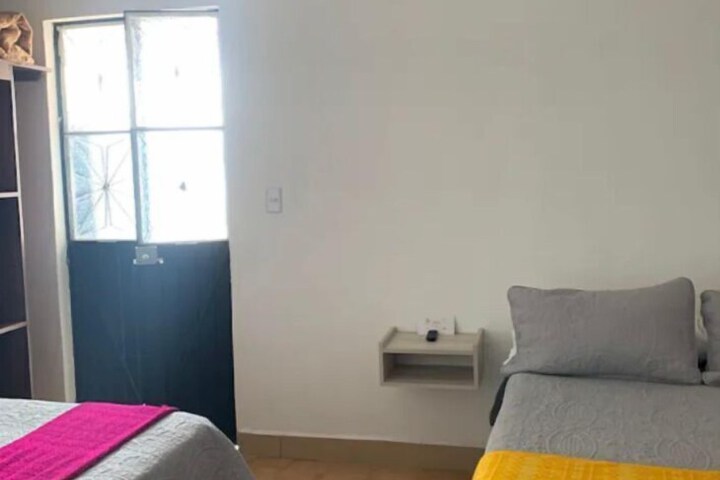 Room 13 of 34