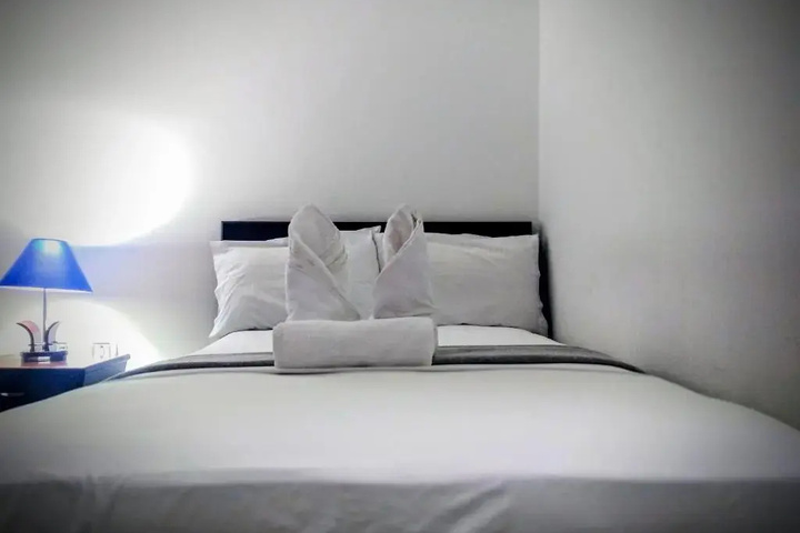 Room 16 of 29