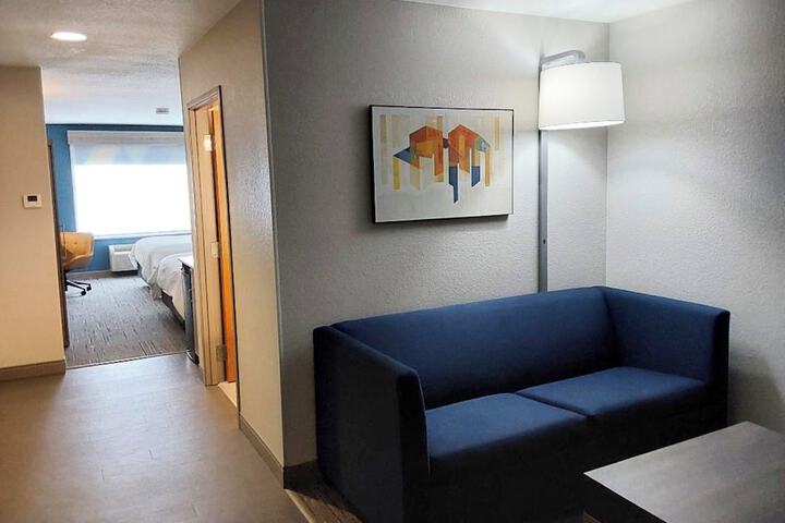 Room 20 of 46