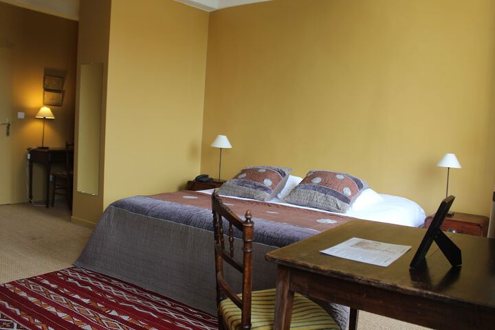 Room 10 of 61