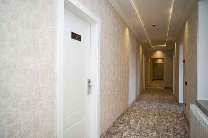 Ballroom/Hall 36 of 38
