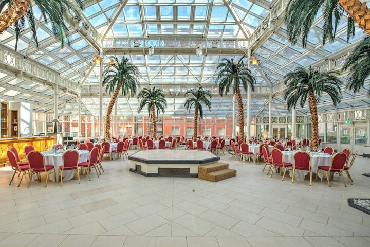 Business Center 142 of 146