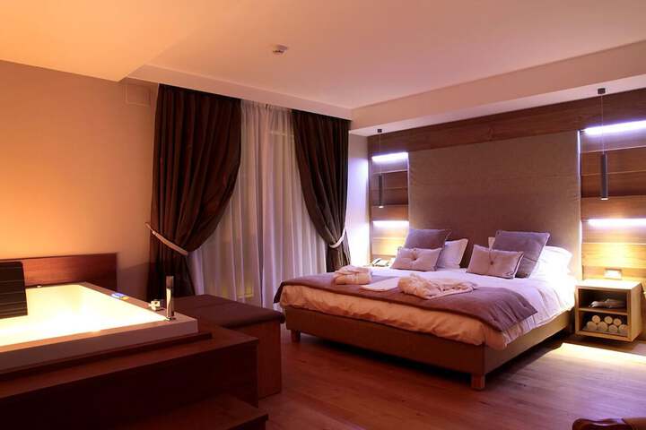 Room 15 of 59