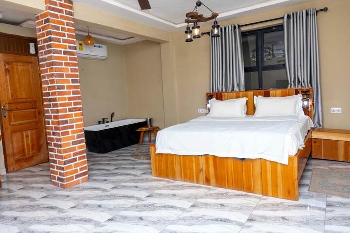 Room 6 of 31