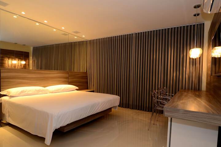 Room 8 of 37