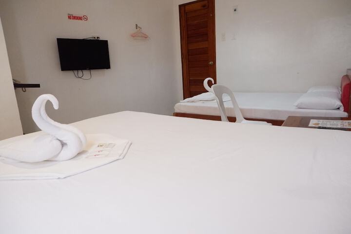 Room 9 of 90