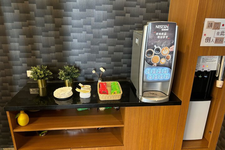 Breakfast/Coffee Service 54 of 77