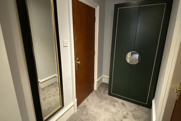 Room 11 of 86