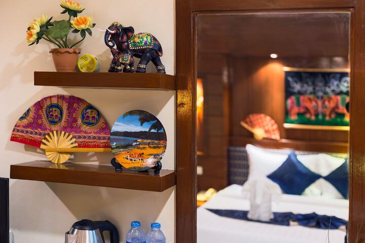Room 21 of 33