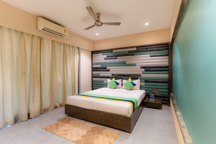 Room 18 of 52
