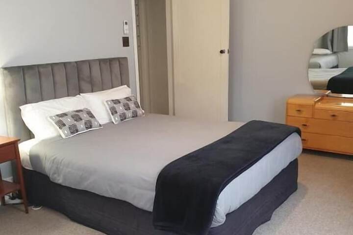 Room 2 of 45