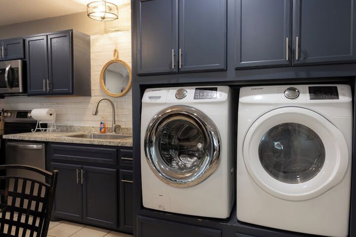 Laundry 774 of 917
