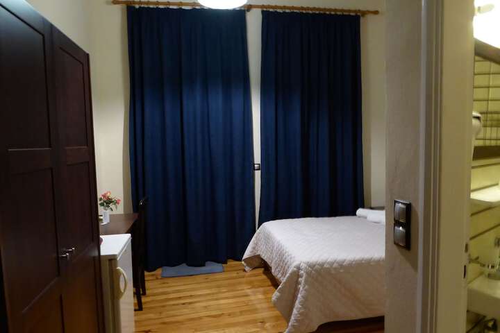 Room 41 of 70