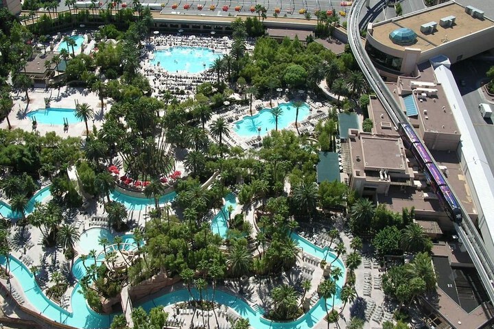 Pool 77 of 103