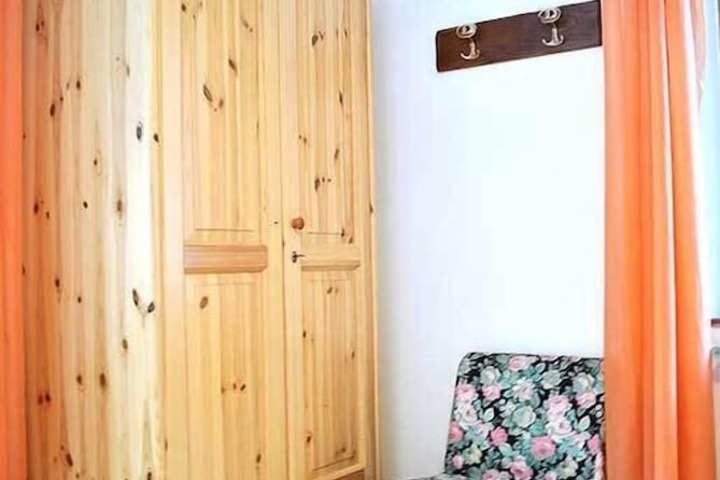 Room 14 of 35