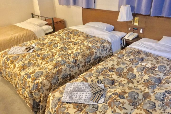 Room 10 of 112