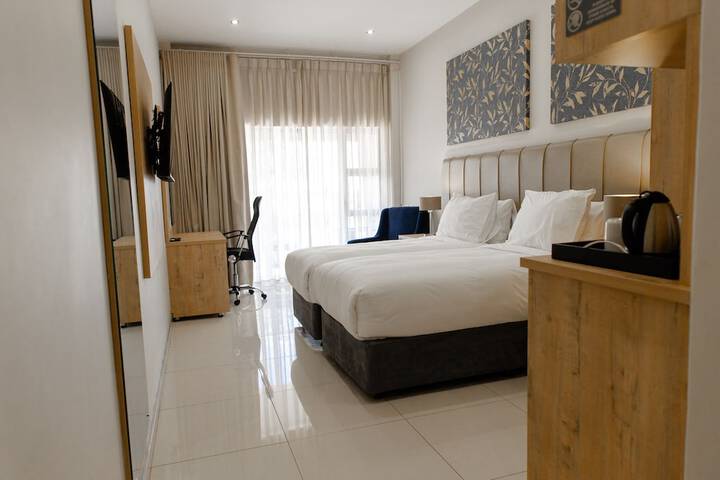 Room 10 of 39