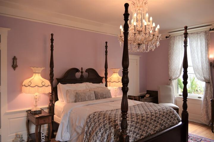 Room 6 of 35