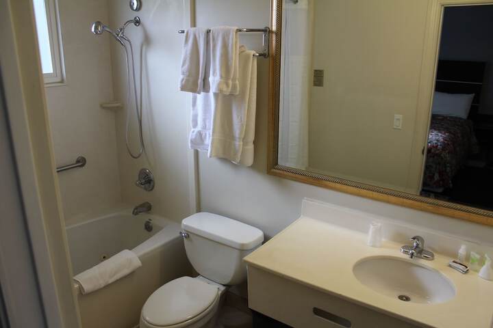 Room 17 of 22