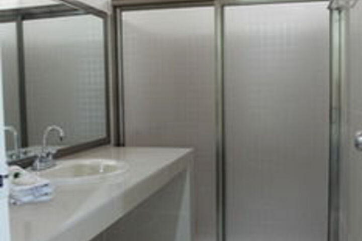 Room 4 of 39