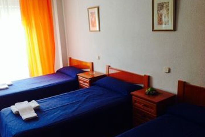 Room 11 of 24